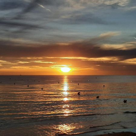 La Mer, La Plage, Le Sable Boulogne-sur-Mer Luaran gambar